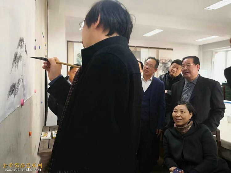 微信图片_20191120091628.jpg