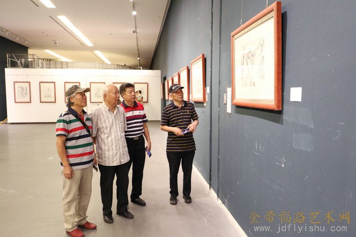 2018年 拍摄 左起：姬俊尧、焦俊华、张养峰、纪振民。.jpg