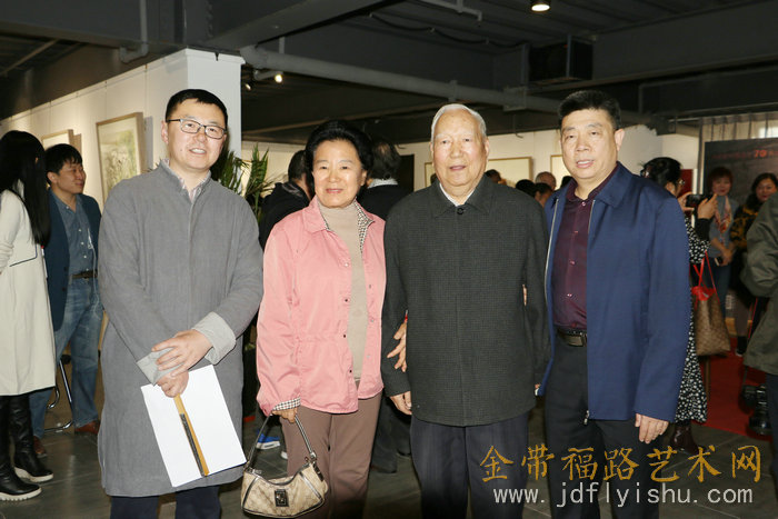 2019年 拍摄 左起：王彬、曹秀荣、焦俊华、张养峰。.jpg