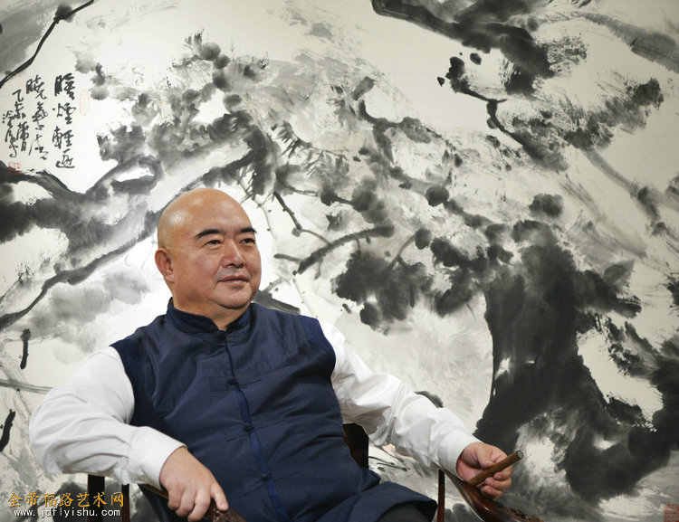 尹沧海照片.jpg