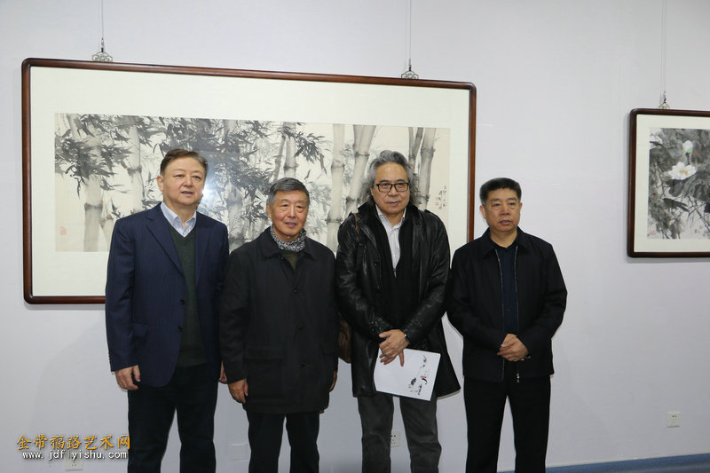 奋斗百年路启航新征程姬振岭绘画艺术作品展在天津金带福路艺术馆开幕