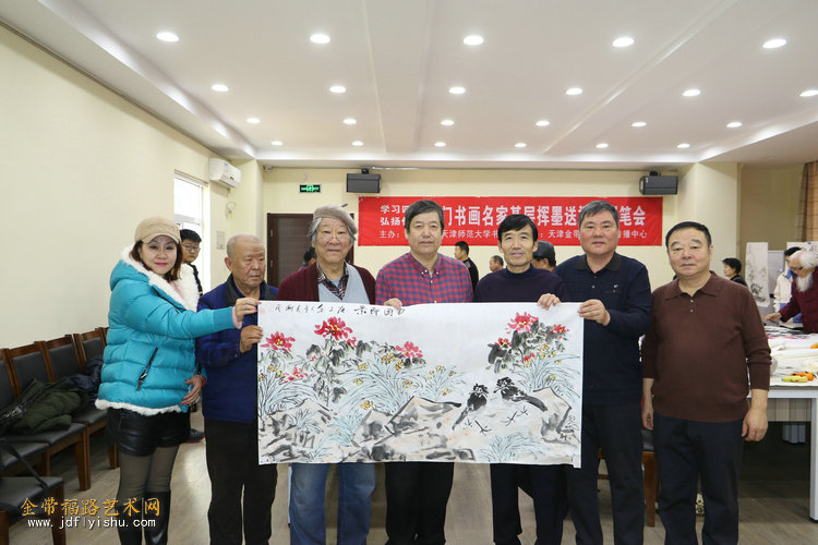 左起:赵嘉强,慕昆,王海云,丁玉来,韩立明,冼艳萍,李宝春,陈元龙在活动